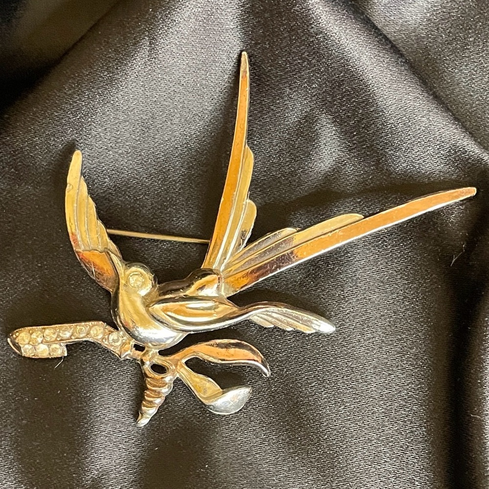 VINTAGE Silver Toned Bird Brooch with Rhinestone Accent